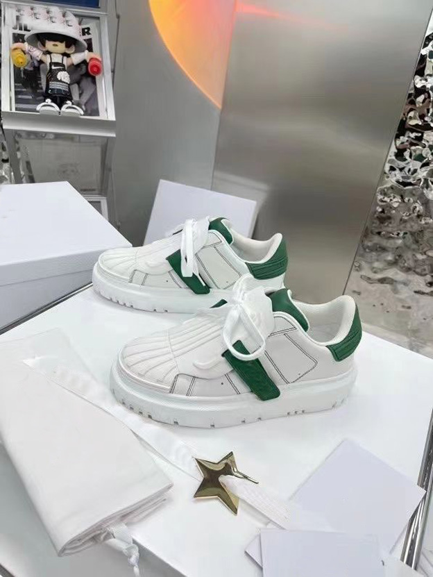 Super versatile subverts the fashion of 2021 white shell sports shoes women's mountaineering shoes classic casual thick soled women's shoes
Super versatile subverts the fashion of 2021 white shell sports shoes women's mountaineering shoes classic casual thick soled women's shoes