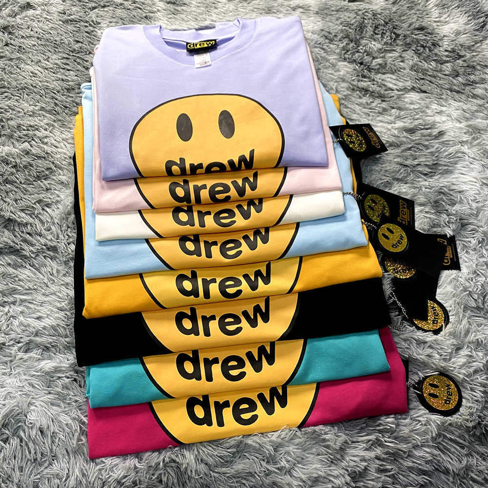 2020 Drew House T-shirt Short Sleeve O-Neck Cotton Hip Hop Tee Men Women Smile Drew Tees Streetwear Tops
2020 Drew House T-shirt Short Sleeve O-Neck Cotton Hip Hop Tee Men Women Smile Drew Tees Streetwear Tops