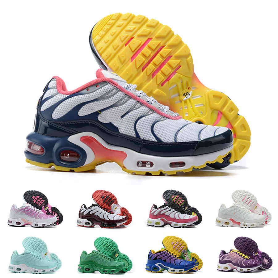 Womens Tn Plus Running Shoes Sneakers SE Ultra Triple White Black Purple Hyper Blue Lady Designer Classic Trainers Size 36-40 for Female, Shown
Womens Tn Plus Running Shoes Sneakers SE Ultra Triple White Black Purple Hyper Blue Lady Designer Classic Trainers Size 36-40 for Female, Shown