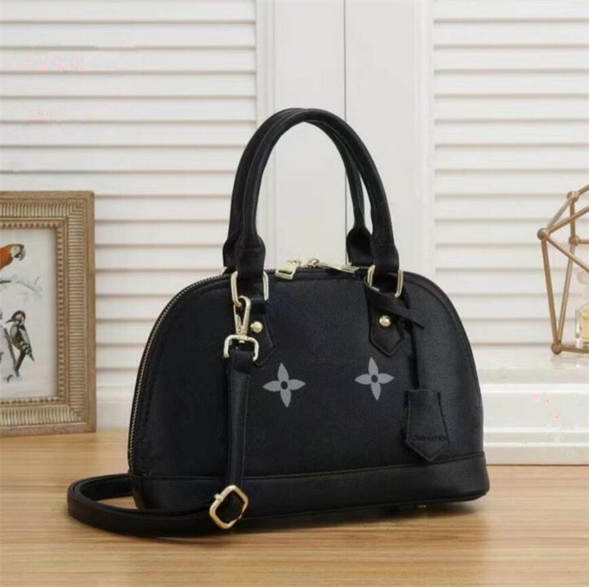 new Women's Handbag alma bb shell tote bag Top handle cute bag Damier Ebene crossbody bag patent leather Shoulder handbag classic 202
new Women's Handbag alma bb shell tote bag Top handle cute bag Damier Ebene crossbody bag patent leather Shoulder handbag classic 202