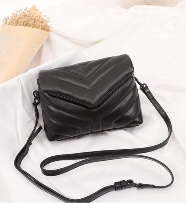 Fashion Handbags Women Luxury Designers real leather bag with letters woman messenger bags Wholesale crossbody handbag
Fashion Handbags Women Luxury Designers real leather bag with letters woman messenger bags Wholesale crossbody handbag