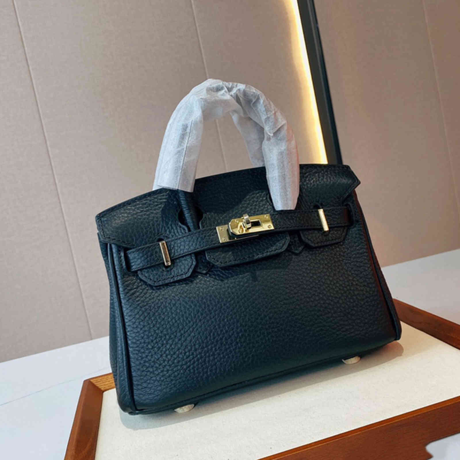 Luxury Designer France Brand Classic Birkin Totes Shoulder Bags High Quatity Genuine Leather Women Handbag Fashion Bestselling Handbags, Blue
Luxury Designer France Brand Classic Birkin Totes Shoulder Bags High Quatity Genuine Leather Women Handbag Fashion Bestselling Handbags, Blue