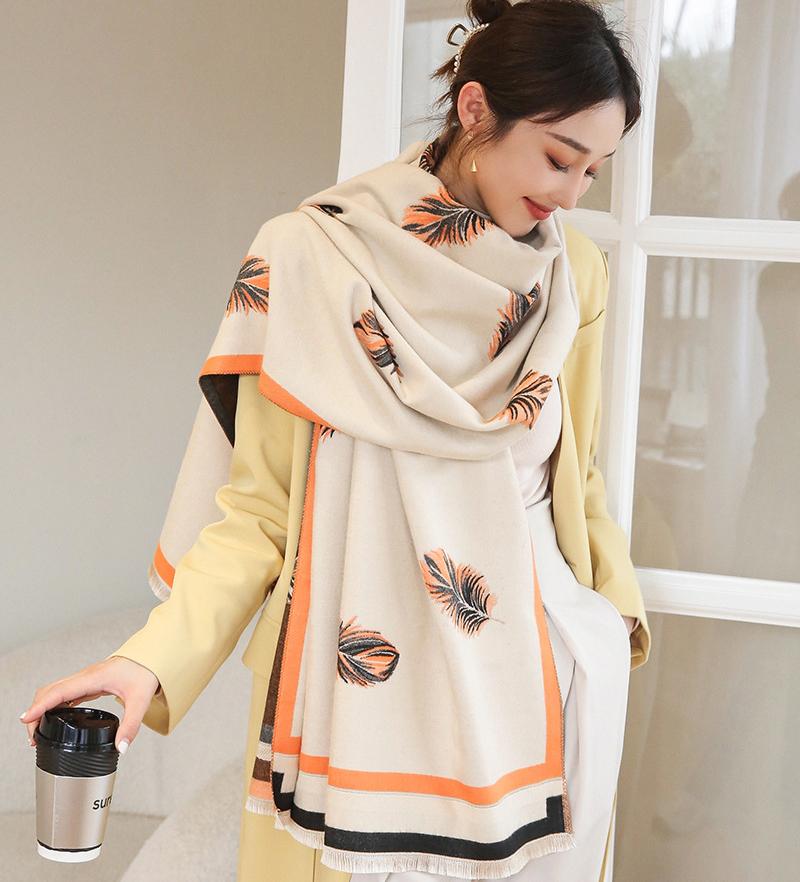 Berets 65*180cm Thick Warm Winter Scarf Design Print Women Cashmere Shawl Lady Wrap Tassel Scarves Knitted Men Foulard Blanket
Berets 65*180cm Thick Warm Winter Scarf Design Print Women Cashmere Shawl Lady Wrap Tassel Scarves Knitted Men Foulard Blanket