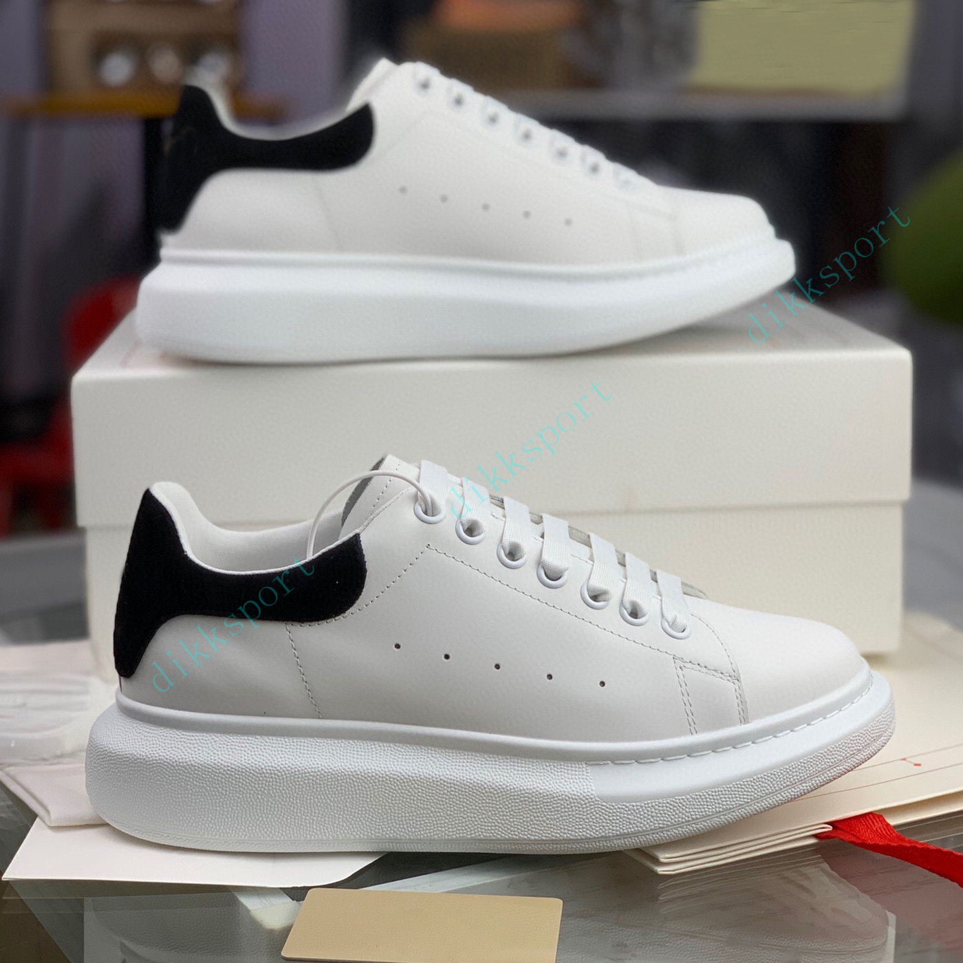 Top quality Men Women Casual Shoes design Sneakers Black White Leather Trainers Suede Platform dress with box 35-45, 16
Top quality Men Women Casual Shoes design Sneakers Black White Leather Trainers Suede Platform dress with box 35-45, 16