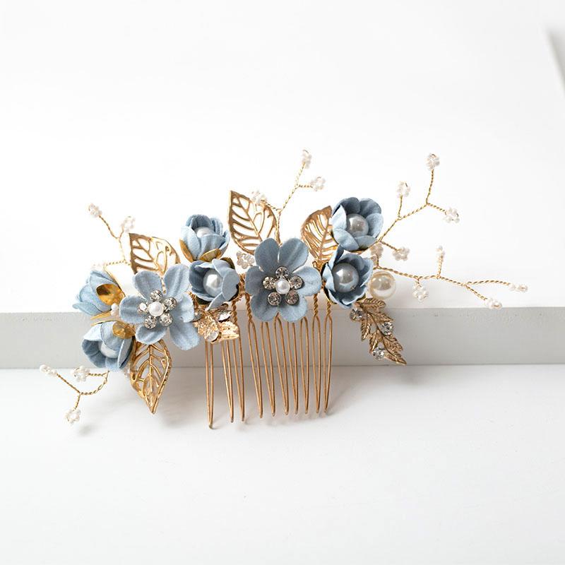 Hair Clips & Barrettes Elegance And Noble Wedding Comb Pin Set Ornaments Elegant Blue Flower Handmade Bride Headdress Accessories, Golden;silver
Hair Clips & Barrettes Elegance And Noble Wedding Comb Pin Set Ornaments Elegant Blue Flower Handmade Bride Headdress Accessories, Golden;silver