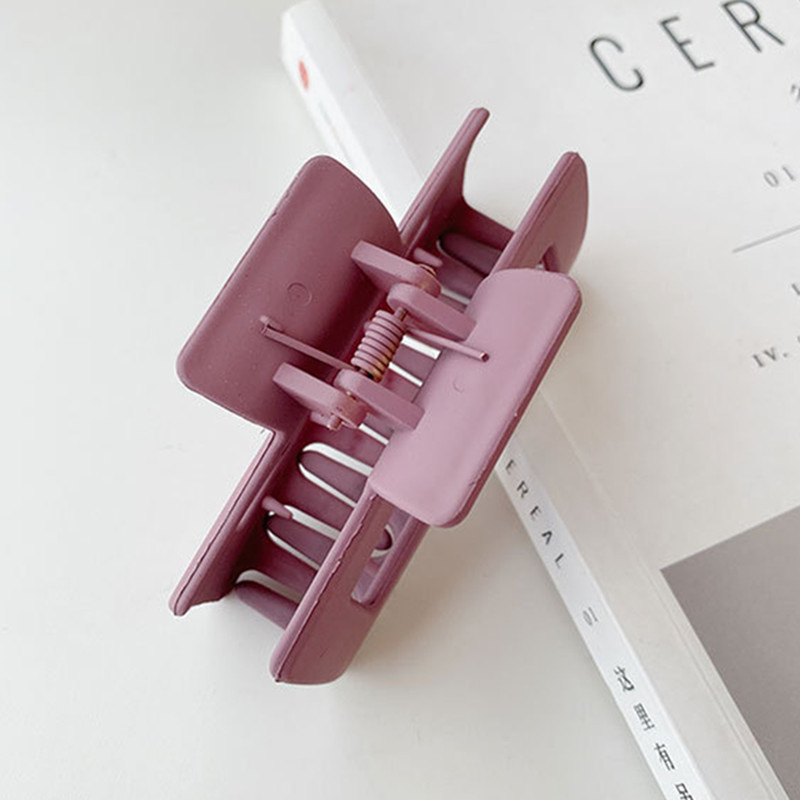 Yamog Length 85 CM Frosted Square Hair Clamps Korean Women Hollow Out Arc Scrunchies Hair Claw Clips Female Plastic Middle Size P