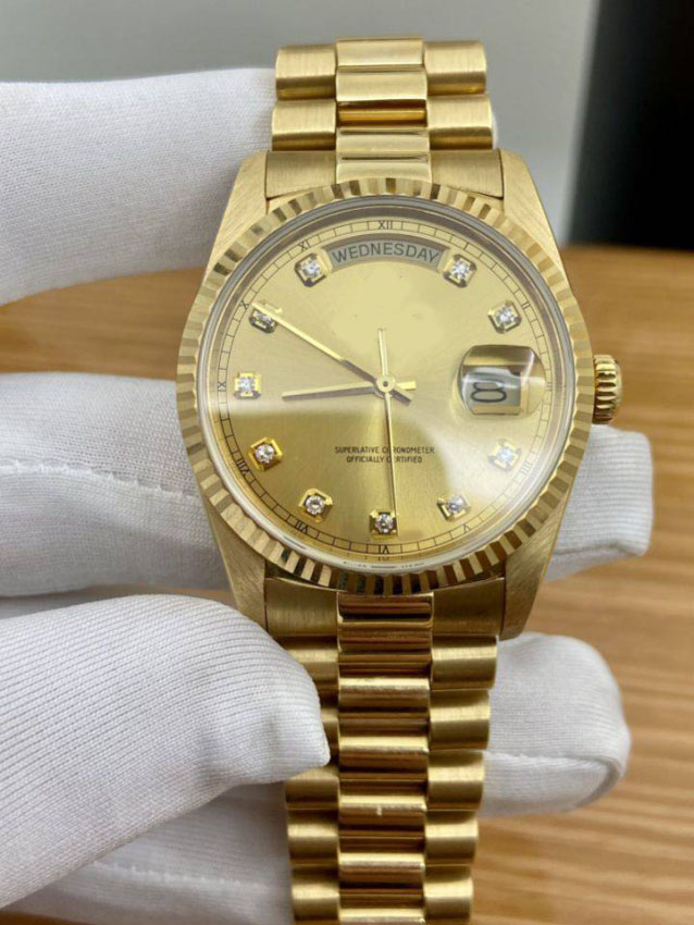 Fashion Dress Styles WATCHES 40mm DAYs-DATE PRESIDENT 18038 18K YELLOW GOLD CHAMPAGNE DIAMOND DIAL Automatic 2813 BF Men's Watch Box Papers, Slivery;brown
Fashion Dress Styles WATCHES 40mm DAYs-DATE PRESIDENT 18038 18K YELLOW GOLD CHAMPAGNE DIAMOND DIAL Automatic 2813 BF Men's Watch Box Papers, Slivery;brown