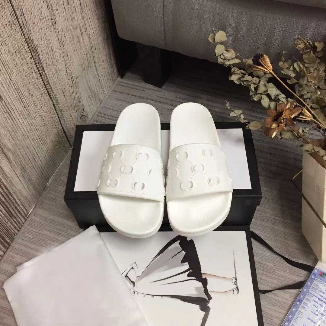 2022 Designer Slippers Men Rubber Slides Floral Brocade Gear Bottoms Sandals Summer Beach Slipper Fashion Striped Slide With Box flip flops for women
2022 Designer Slippers Men Rubber Slides Floral Brocade Gear Bottoms Sandals Summer Beach Slipper Fashion Striped Slide With Box flip flops for women