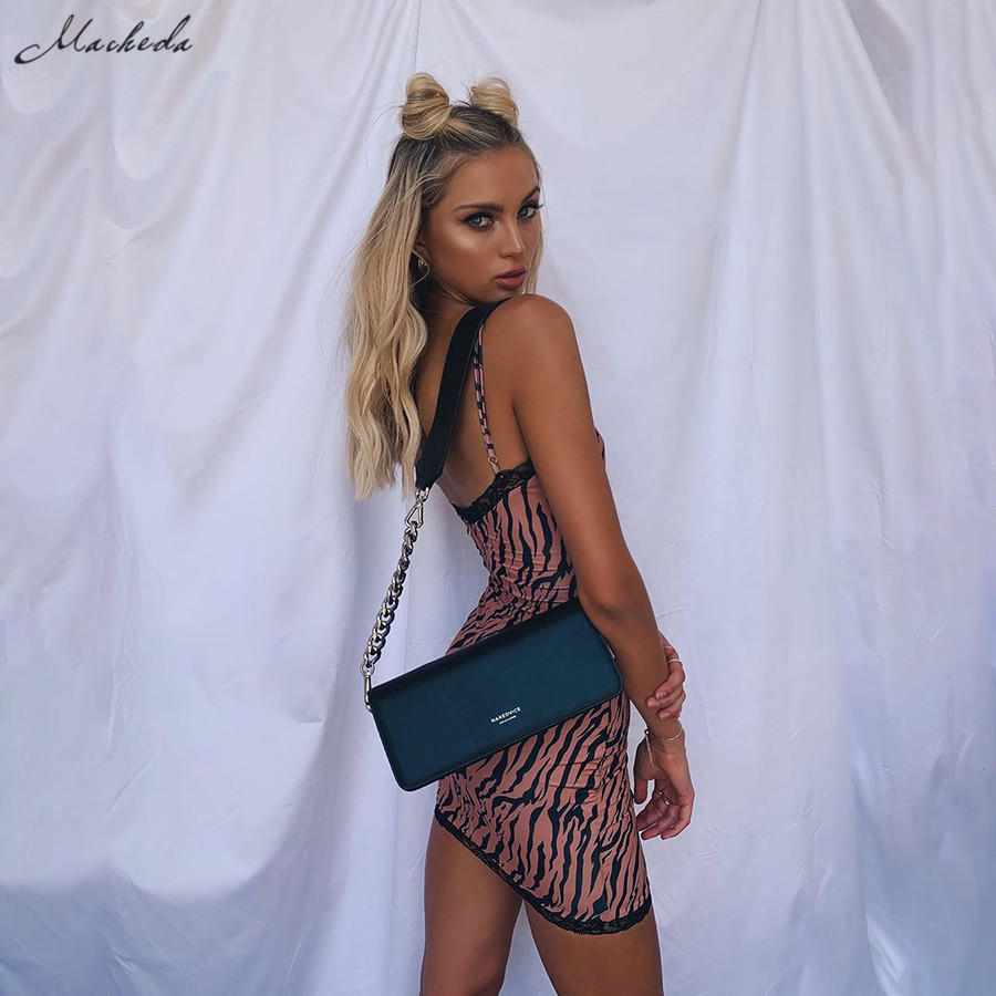 Macheda French Romantic Lace Patchwork Dress Women Sexy V Neck Spaghetti Strap Slim Summer Streetwear Lady Dresses New 210309