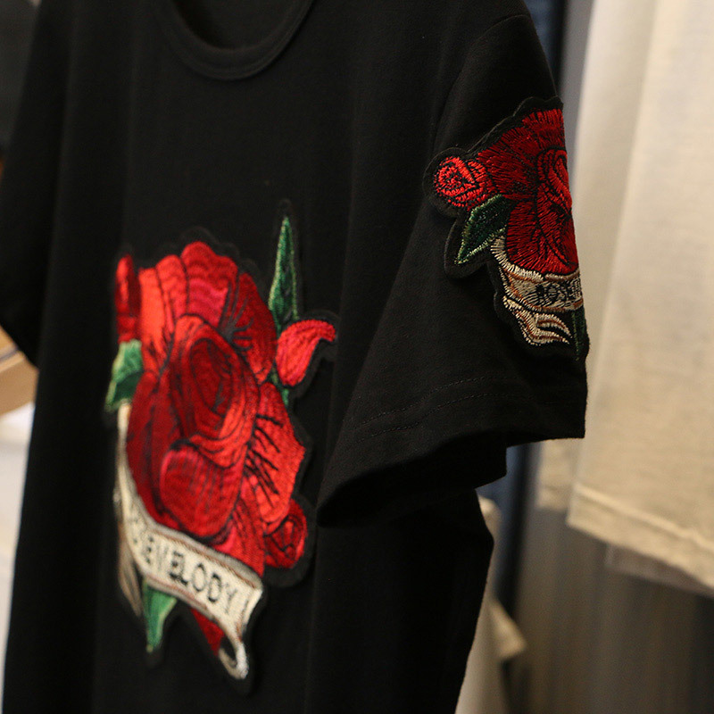 Rose Embroidered T-shirt women summer New Short sleeve Pullovers black cotton round neck casual loose plue size clothes top 210306