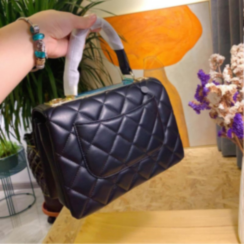 Designer- Women chain Shoulder designers Bag Diamond Lattice Classic Fashion Handbag Ladies Diagonal Bags, Blue
Designer- Women chain Shoulder designers Bag Diamond Lattice Classic Fashion Handbag Ladies Diagonal Bags, Blue