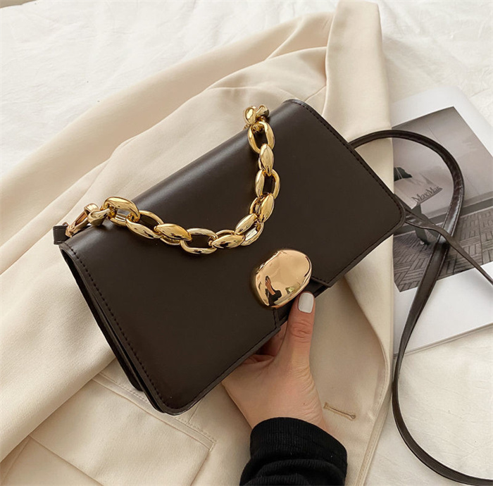 designers duffel bags 45cm 55cm luxury large capacity travel sale women men genuine leather shoulder fashion bag carry rivets with lock head
designers duffel bags 45cm 55cm luxury large capacity travel sale women men genuine leather shoulder fashion bag carry rivets with lock head