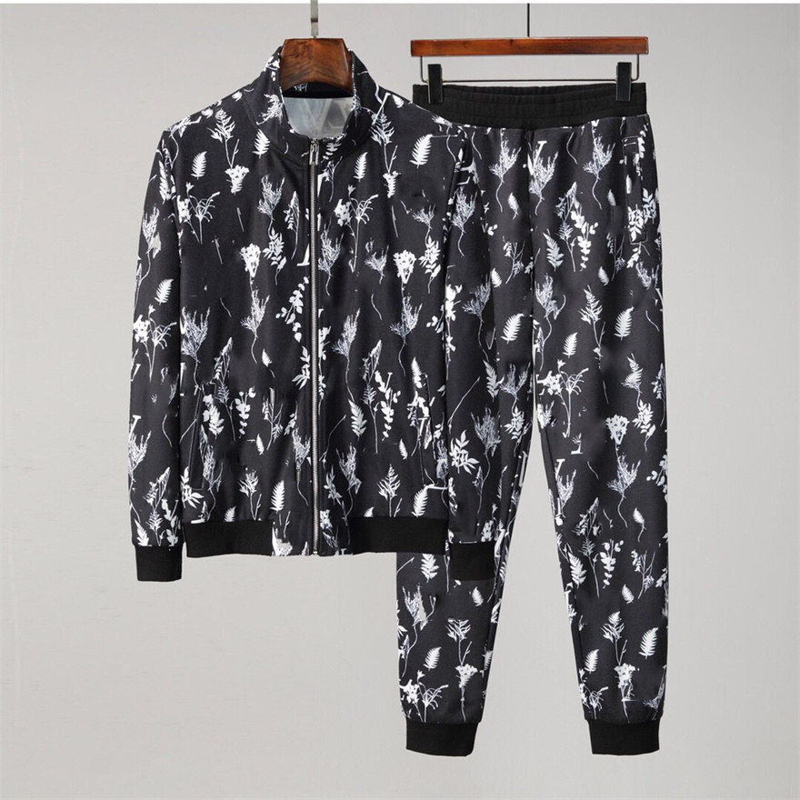 2021 Famous mens fashion top-level tracksuits classic Black and white printing two pieces outfits Men's Tracksuit Sweat Suits Sports Suit Men Hoodies Jackets Jogger
2021 Famous mens fashion top-level tracksuits classic Black and white printing two pieces outfits Men's Tracksuit Sweat Suits Sports Suit Men Hoodies Jackets Jogger