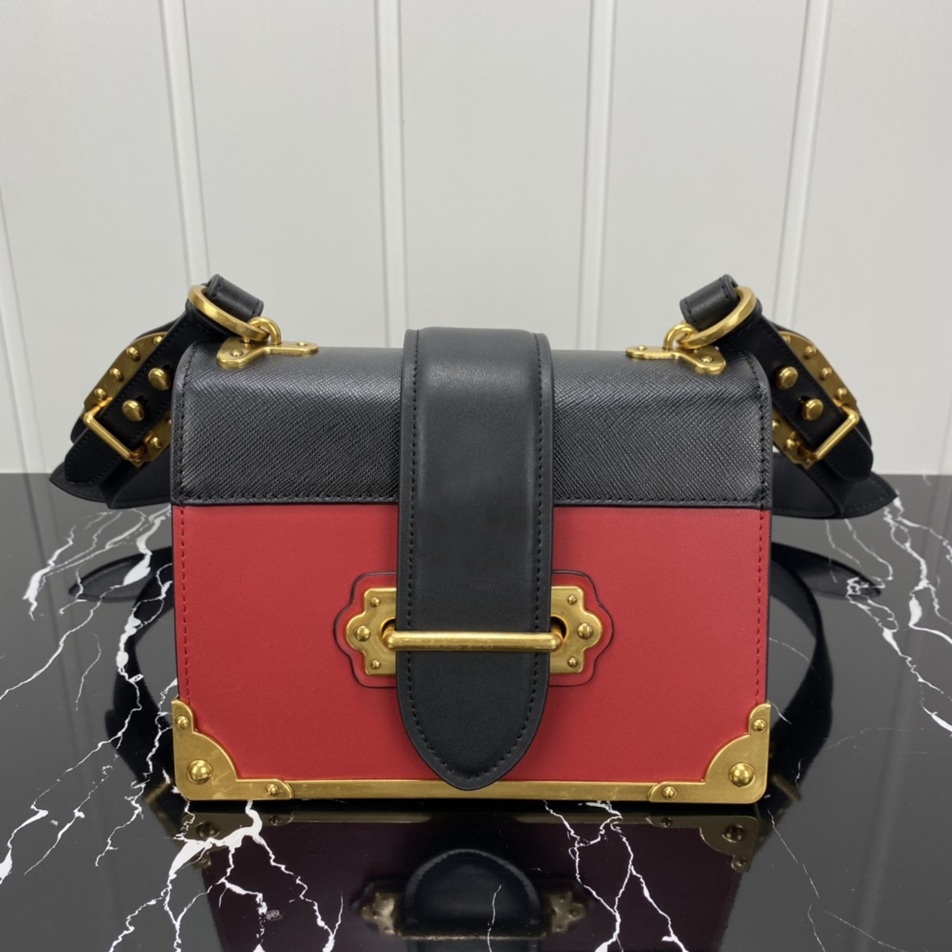 Women Shoulder Bags crossbody bag Top leather material gold letters hardware bottom frame design box style evening sack
Women Shoulder Bags crossbody bag Top leather material gold letters hardware bottom frame design box style evening sack