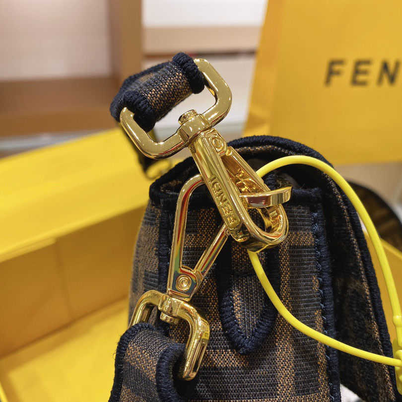 Large-capacity Handbagshandbag Star Net's Favorite 2021 New French Stick Bag, Hand-held Underarm Old Flower One Shoulder Cross Women's Small, Red
Large-capacity Handbagshandbag Star Net's Favorite 2021 New French Stick Bag, Hand-held Underarm Old Flower One Shoulder Cross Women's Small, Red