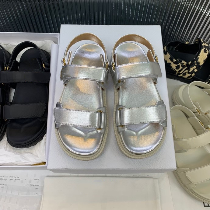 Dio 2021 Lastest Platform sandals women designer shoes , Fashion Wide Flat espadrille Summer Outdoor Causal rope ankle strap Sandals size35-40, Choose the color
Dio 2021 Lastest Platform sandals women designer shoes , Fashion Wide Flat espadrille Summer Outdoor Causal rope ankle strap Sandals size35-40, Choose the color