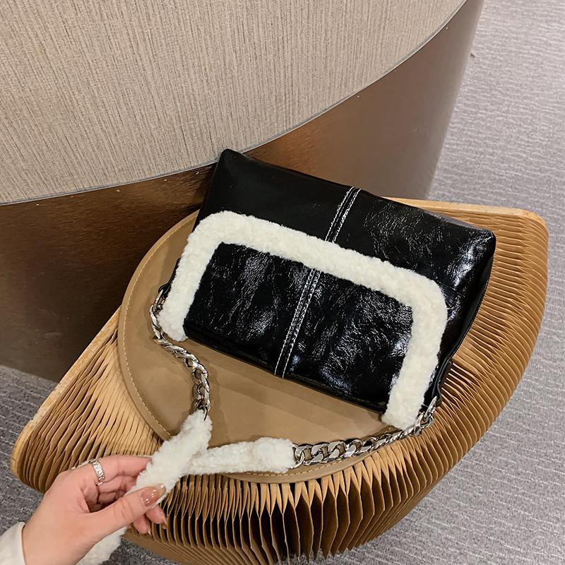 Vintage Square Crossbody bag 2021 Fashion New High-quality PU Leather Women's Designer Handbag Chain Shoulder Messenger Bag, Black
Vintage Square Crossbody bag 2021 Fashion New High-quality PU Leather Women's Designer Handbag Chain Shoulder Messenger Bag, Black
