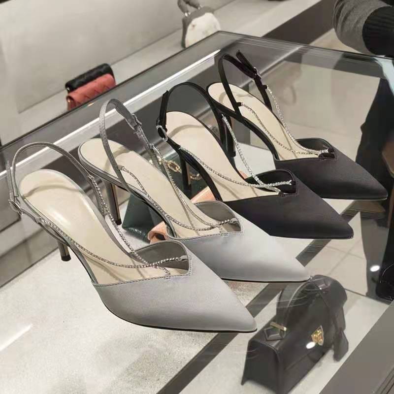 Sandals Sapatos femininos primavera all-matching novo produto na moda corrente de elegante feminina apontou sandálias salto URBQ, 1# shoe box
Sandals Sapatos femininos primavera all-matching novo produto na moda corrente de elegante feminina apontou sandálias salto URBQ, 1# shoe box