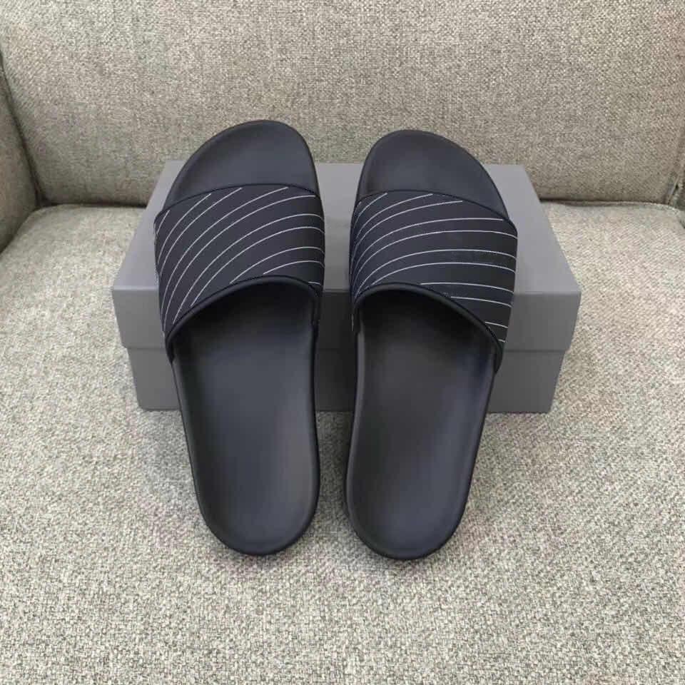 2021 SS Slippers Mens Womens Summer Beach Slide Sandals Comfort Flip Flops Leather Wide Ladies Chaussures Shoes with Box dsvsdvs, Red
2021 SS Slippers Mens Womens Summer Beach Slide Sandals Comfort Flip Flops Leather Wide Ladies Chaussures Shoes with Box dsvsdvs, Red