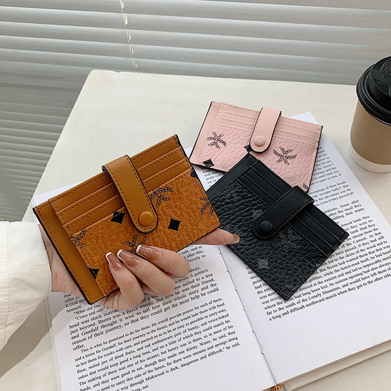Men Women's Wallet Card Holder Ladies Purse 2021 New Fashion Female Hasp Pu Leather Soft Mini And Cute Clutch With Letters 12.5*8.5*1cm 0.05Kg, Black
Men Women's Wallet Card Holder Ladies Purse 2021 New Fashion Female Hasp Pu Leather Soft Mini And Cute Clutch With Letters 12.5*8.5*1cm 0.05Kg, Black