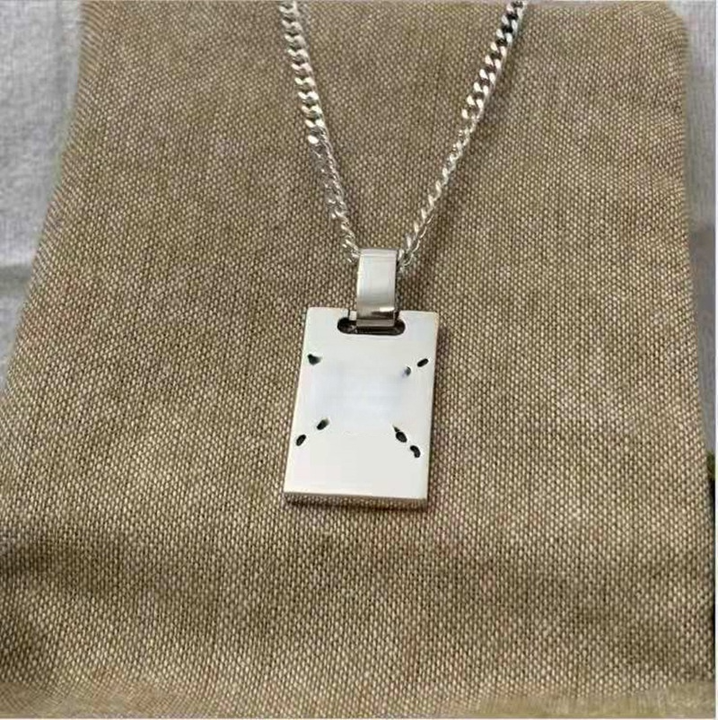 Gujia Double G Skull Necklace Elf Square Brand Retro Couple Net Red Wild