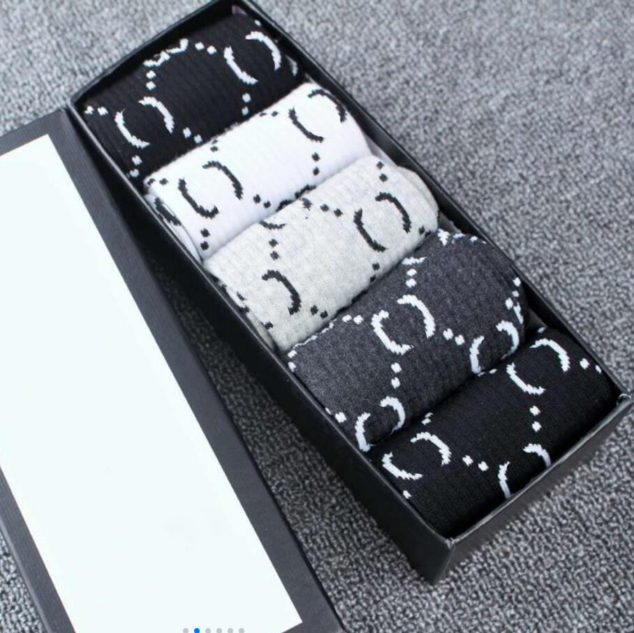 Sport High Quality Fashion Designers Womens Socks For 2021 Men Luxe Sports Mesh Letter Printed Athletic Floral Print Sock Woman Five Pair with Box, Random color
Sport High Quality Fashion Designers Womens Socks For 2021 Men Luxe Sports Mesh Letter Printed Athletic Floral Print Sock Woman Five Pair with Box, Random color