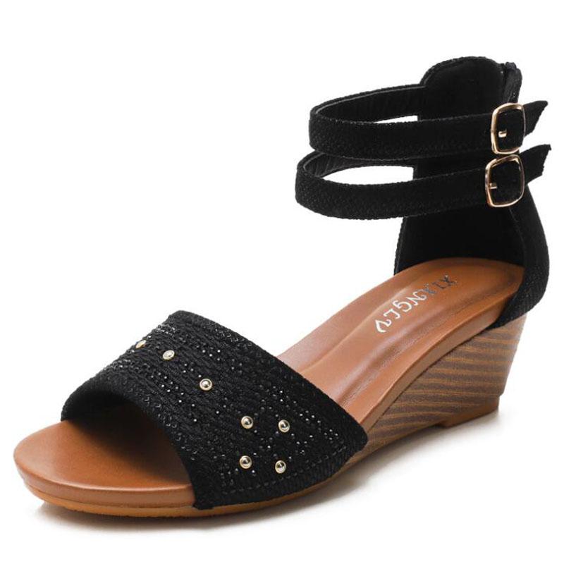 Summer New Women Shoes Fashion Casual Outdoor Beach Slippers Comfortable Flat Bottomed Toe Women Sandals Plus Size, As shown
Summer New Women Shoes Fashion Casual Outdoor Beach Slippers Comfortable Flat Bottomed Toe Women Sandals Plus Size, As shown