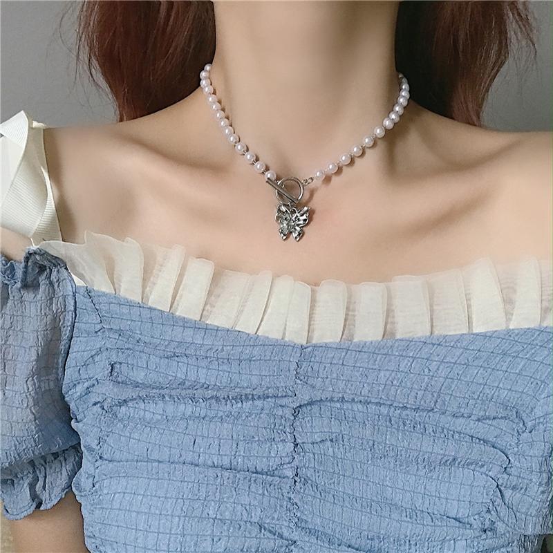 Chokers Female Small Public Design Sense Collarbone Chain Of Pearl Fashion Butterfly Necklace 2021 Style Tide Contracted Temperament
Chokers Female Small Public Design Sense Collarbone Chain Of Pearl Fashion Butterfly Necklace 2021 Style Tide Contracted Temperament