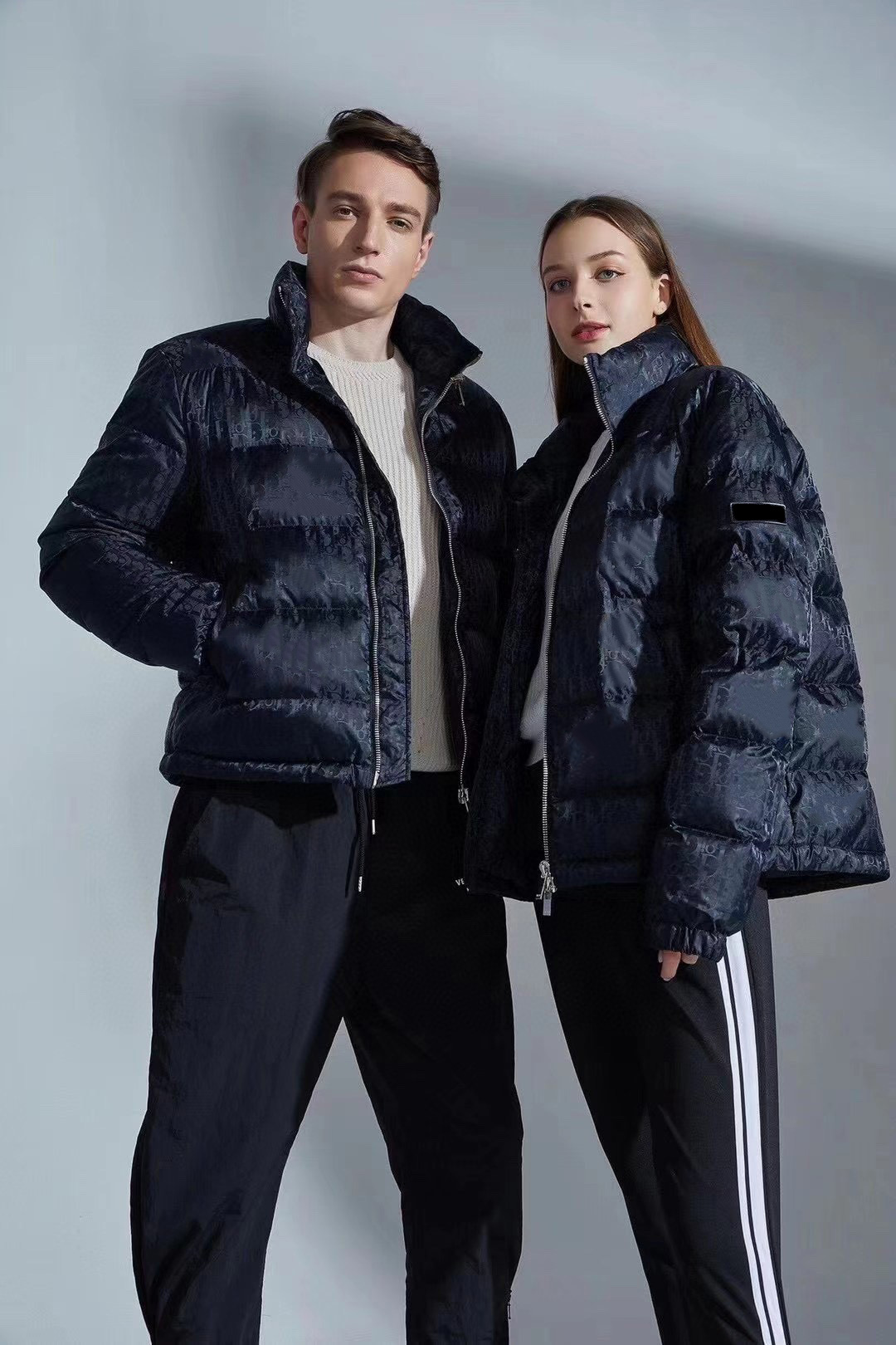 21SS Fashion Men Jackets Parka Women Mens Casual Down Outdoor Warm Designer Winter Jacket Unisex Coat Outwear Couples Coats Plus Size S-XXXL 20SS, Extra shipping fee
21SS Fashion Men Jackets Parka Women Mens Casual Down Outdoor Warm Designer Winter Jacket Unisex Coat Outwear Couples Coats Plus Size S-XXXL 20SS, Extra shipping fee