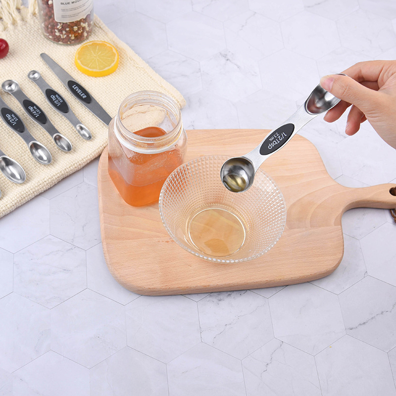 8pcs per set magnetic measuring spoons set dual sided, stainless steel fits in spice jars
8pcs per set magnetic measuring spoons set dual sided, stainless steel fits in spice jars