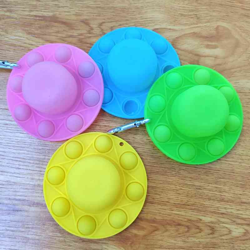 New bubble music hat double-sided flip silicone rat killing pioneer decompression toy with mountaineering buckle
New bubble music hat double-sided flip silicone rat killing pioneer decompression toy with mountaineering buckle