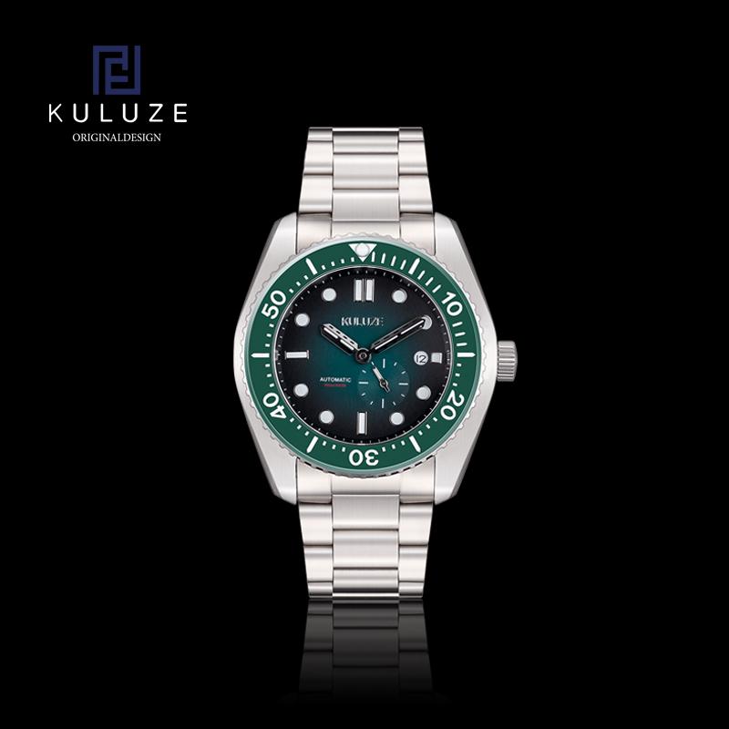 Wristwatches KULUZE DesignBrand Ocean Green Clock Dial Automatic Mechanical Watch TitaniumStrap 300m Waterproof Eters And Firm Sapphire
Wristwatches KULUZE DesignBrand Ocean Green Clock Dial Automatic Mechanical Watch TitaniumStrap 300m Waterproof Eters And Firm Sapphire