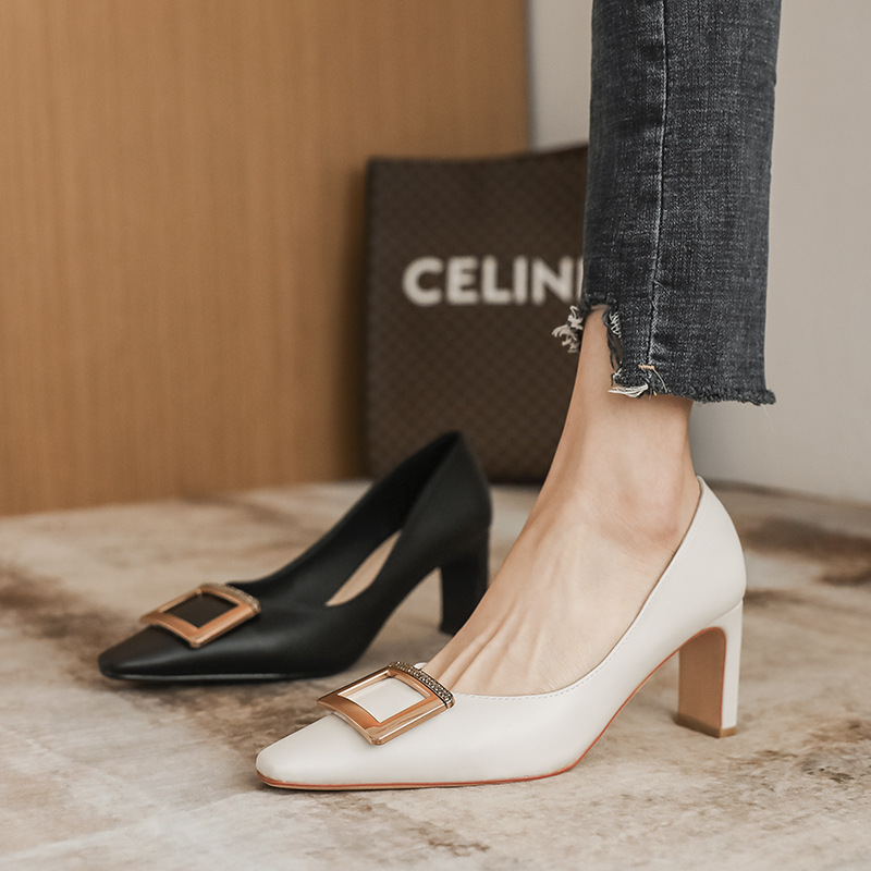Dress Shoes mid thick heel shallow mouth single shoes women's fashion sweet commuting temperament square head high b65-10 U2H1, 1# shoe box
Dress Shoes mid thick heel shallow mouth single shoes women's fashion sweet commuting temperament square head high b65-10 U2H1, 1# shoe box