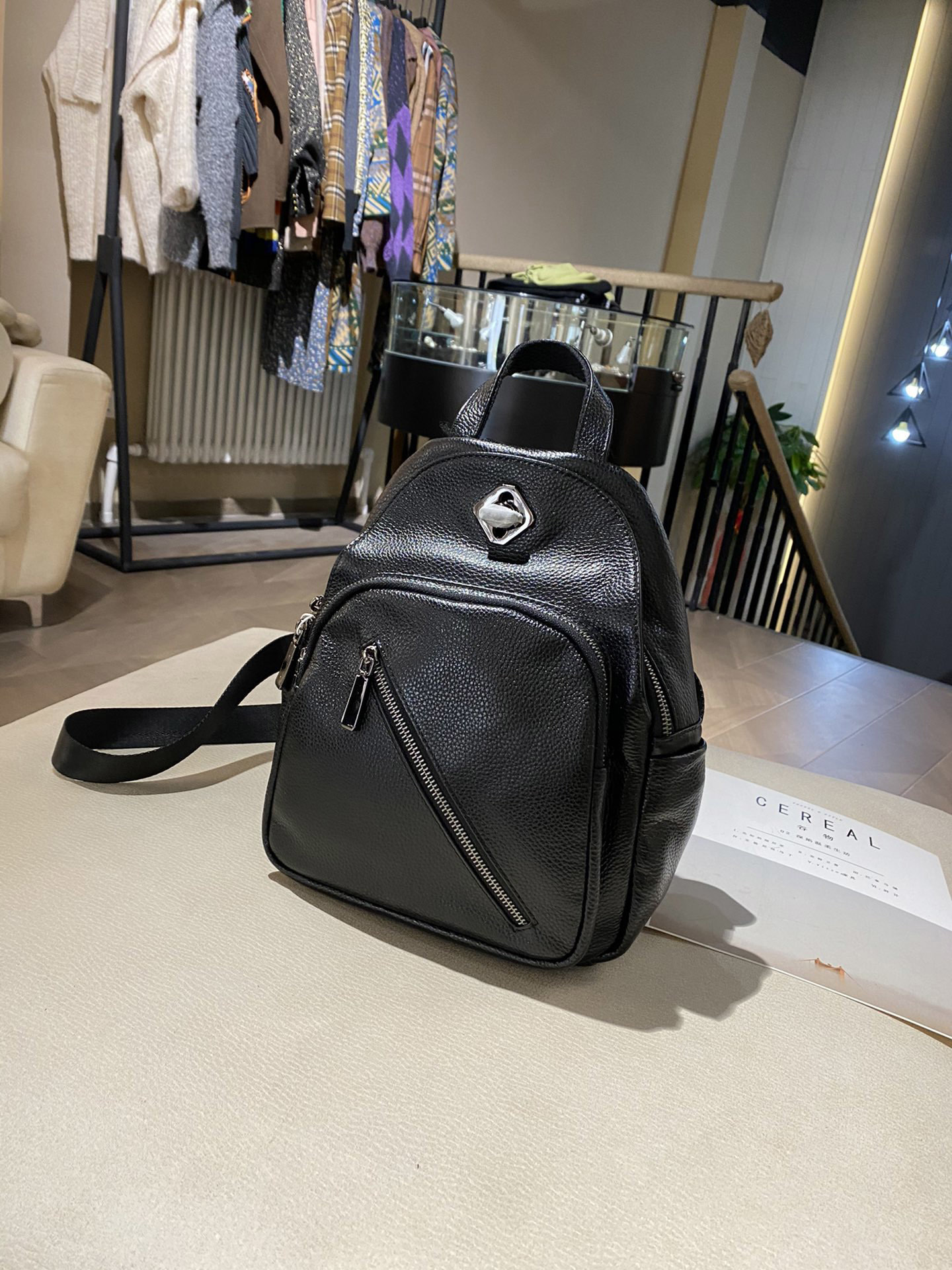 pochette accessories designer bags 5pcs L flower pattern leather purses shoulder crossbody bag Backpack Size:24*28cm1, Black
pochette accessories designer bags 5pcs L flower pattern leather purses shoulder crossbody bag Backpack Size:24*28cm1, Black