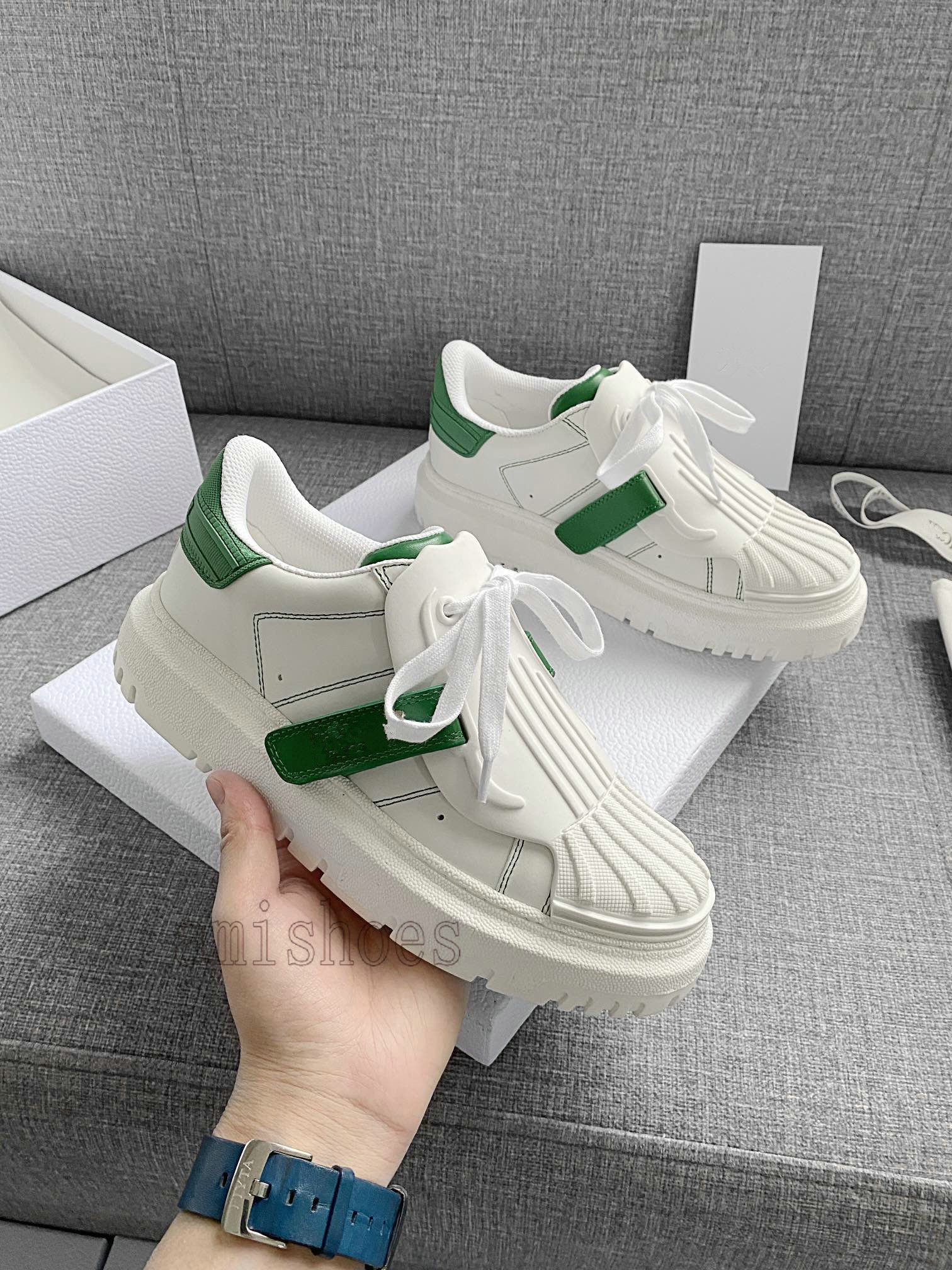 Designer Luxury ID Sneaker Low Tops Fashion Casual Shoes Two Tone Deep Green Blue Red Nude Leather Sneakers Womens Flat Leisure Trainer Conceals Laces, Black;white
Designer Luxury ID Sneaker Low Tops Fashion Casual Shoes Two Tone Deep Green Blue Red Nude Leather Sneakers Womens Flat Leisure Trainer Conceals Laces, Black;white
