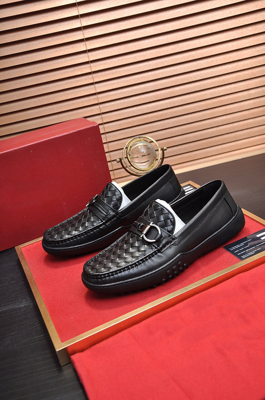 2021 Men Formal Genuine Leather Business Casual Loafers Men Office Male Wedding Dress Shoes Brand Designer Knitted Flats Size 38-44, Black
2021 Men Formal Genuine Leather Business Casual Loafers Men Office Male Wedding Dress Shoes Brand Designer Knitted Flats Size 38-44, Black