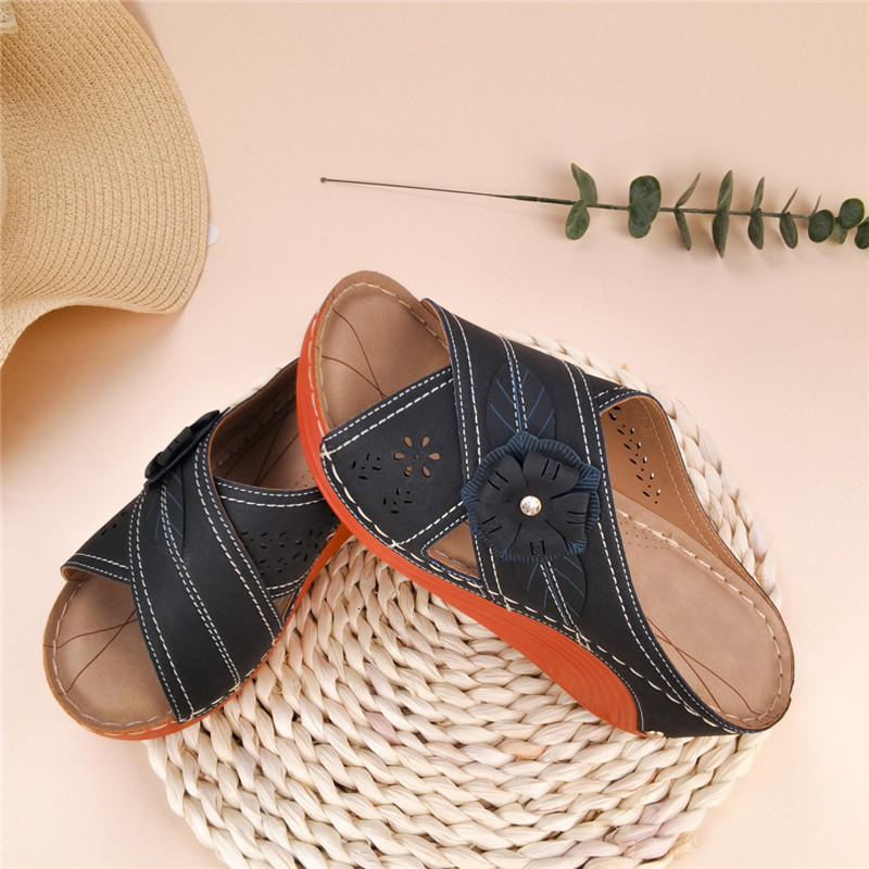 luxury slippers sandals 2021 summer lightweight women's sho comfortable slope heel thick soled flower slippers, Black
luxury slippers sandals 2021 summer lightweight women's sho comfortable slope heel thick soled flower slippers, Black