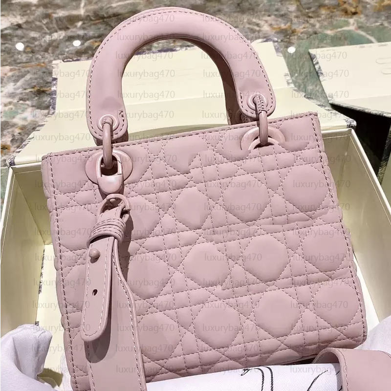 Purse Handbags Designer Bag Shoulder Bags Cross Body Luxury Leather MEDIUM lady Cannage Lambskin Zip Patch Pocket Belt Handbag Clutches Hand
Purse Handbags Designer Bag Shoulder Bags Cross Body Luxury Leather MEDIUM lady Cannage Lambskin Zip Patch Pocket Belt Handbag Clutches Hand