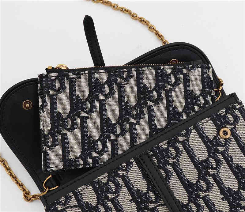 Luxury D bags New Women's Shoulder BagsSADDLE WALLET Blue Oblique Jacquard Wallet Chain Print Crossbody Bag Metal Size 19-11cmAdd box
Luxury D bags New Women's Shoulder BagsSADDLE WALLET Blue Oblique Jacquard Wallet Chain Print Crossbody Bag Metal Size 19-11cmAdd box