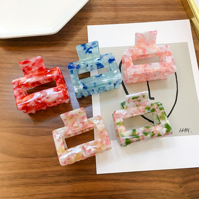 Yamog Mixed Color Square Hollow Out Hair Clamps Korean Acetic Acid Middle Size Floral Claw Clips Women Colorful Scrunchies Ponytail Hairpins Hair Accessories
Yamog Mixed Color Square Hollow Out Hair Clamps Korean Acetic Acid Middle Size Floral Claw Clips Women Colorful Scrunchies Ponytail Hairpins Hair Accessories
