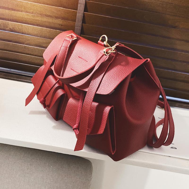 Elegant Female Large Tote bag 2021 New High quality PU Leather Women's Designer Handbag High capacity Shoulder Messenger Bag, Black
Elegant Female Large Tote bag 2021 New High quality PU Leather Women's Designer Handbag High capacity Shoulder Messenger Bag, Black