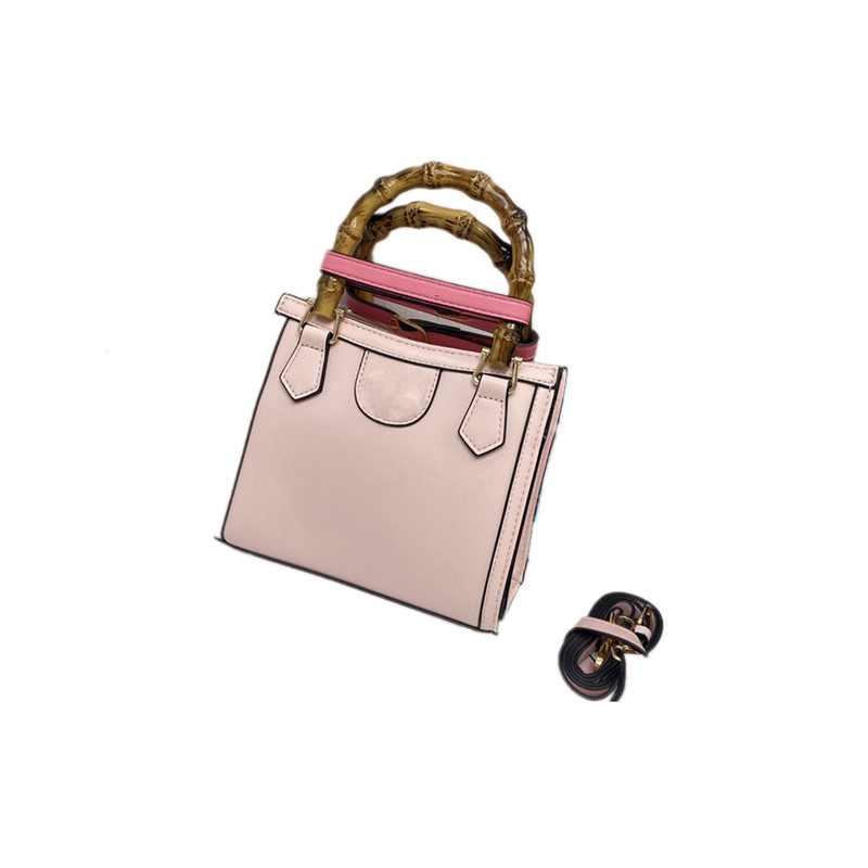 2021 handbags Shoulder bag New bamboo handle crossbody bagss Embossed cowhide with woven Ladies wallet Totes luxury bags, Please choose the color and style you li
2021 handbags Shoulder bag New bamboo handle crossbody bagss Embossed cowhide with woven Ladies wallet Totes luxury bags, Please choose the color and style you li
