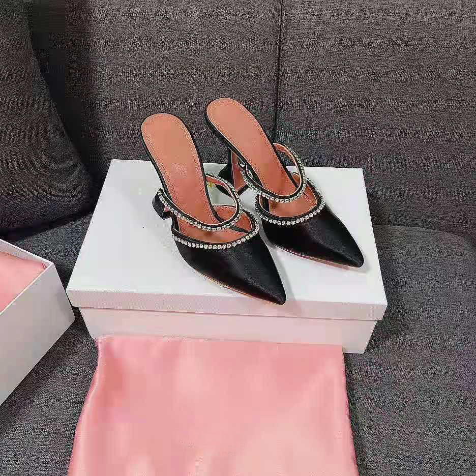Black Amina Shoes Muaddi Mules Gilda Slippers Crystal-embellished Strap Suede Hourglass Shaped Heel Italy
Black Amina Shoes Muaddi Mules Gilda Slippers Crystal-embellished Strap Suede Hourglass Shaped Heel Italy