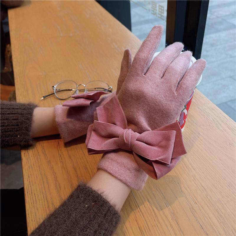 Five Fingers Gloves Autumn Winter Women Cute Furry Warm Mitts Full Finger Mittens Outdoor Elegant Touch Screen
Five Fingers Gloves Autumn Winter Women Cute Furry Warm Mitts Full Finger Mittens Outdoor Elegant Touch Screen