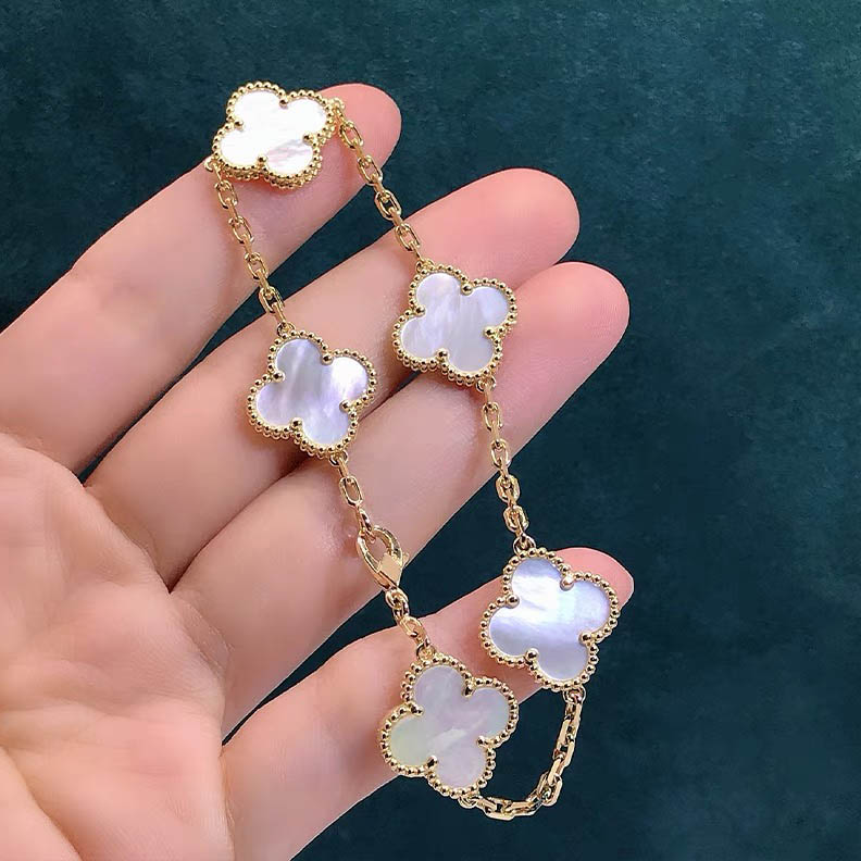 5 Colors Fashion Classic 4/Four Leaf Clover Charm Bracelets Bangle Chain 18K Gold Agate Shell Mother-of-Pearl for Women&Girls Wedding Mother, Golden;silver
5 Colors Fashion Classic 4/Four Leaf Clover Charm Bracelets Bangle Chain 18K Gold Agate Shell Mother-of-Pearl for Women&Girls Wedding Mother, Golden;silver