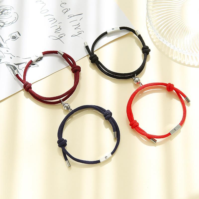 2pcs/set paired magnetic bracelets handmade sun moon graved lovers braclet forever for women and men love brazalete jewelry pulseira1, Golden;silver
2pcs/set paired magnetic bracelets handmade sun moon graved lovers braclet forever for women and men love brazalete jewelry pulseira1, Golden;silver