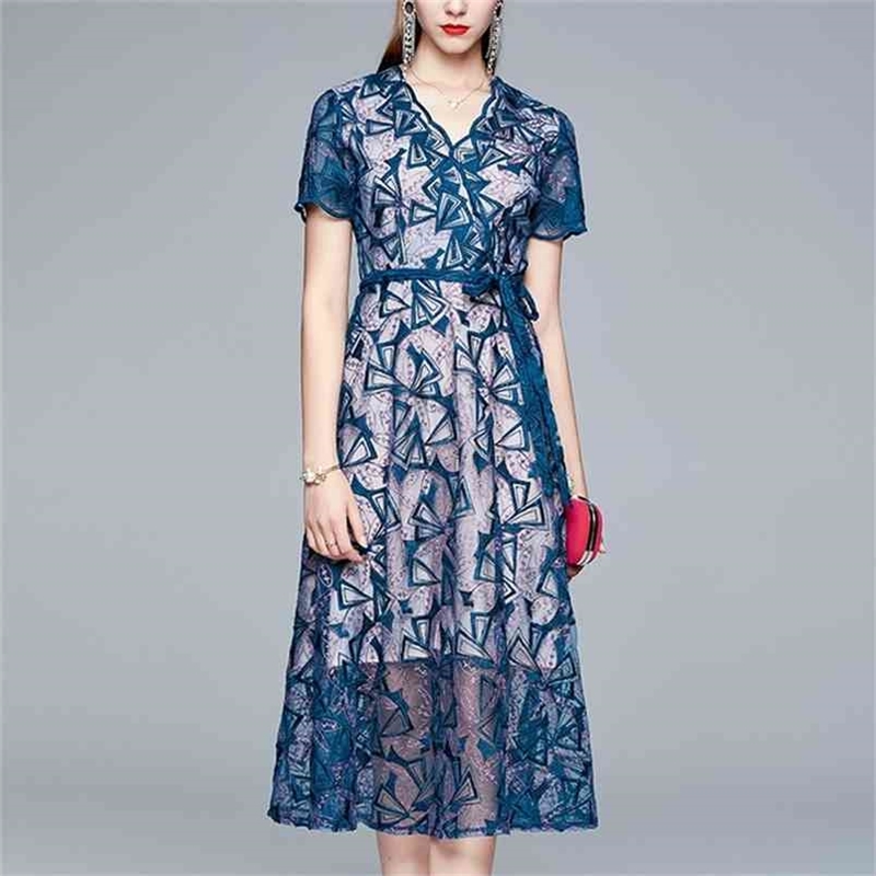 Women Summer Lace Long Dress Hook Flower Hollow Out Short Sleeve Vestido Elegant Work Casual Slim Vintage Party Maxi 210603, Picture color
Women Summer Lace Long Dress Hook Flower Hollow Out Short Sleeve Vestido Elegant Work Casual Slim Vintage Party Maxi 210603, Picture color