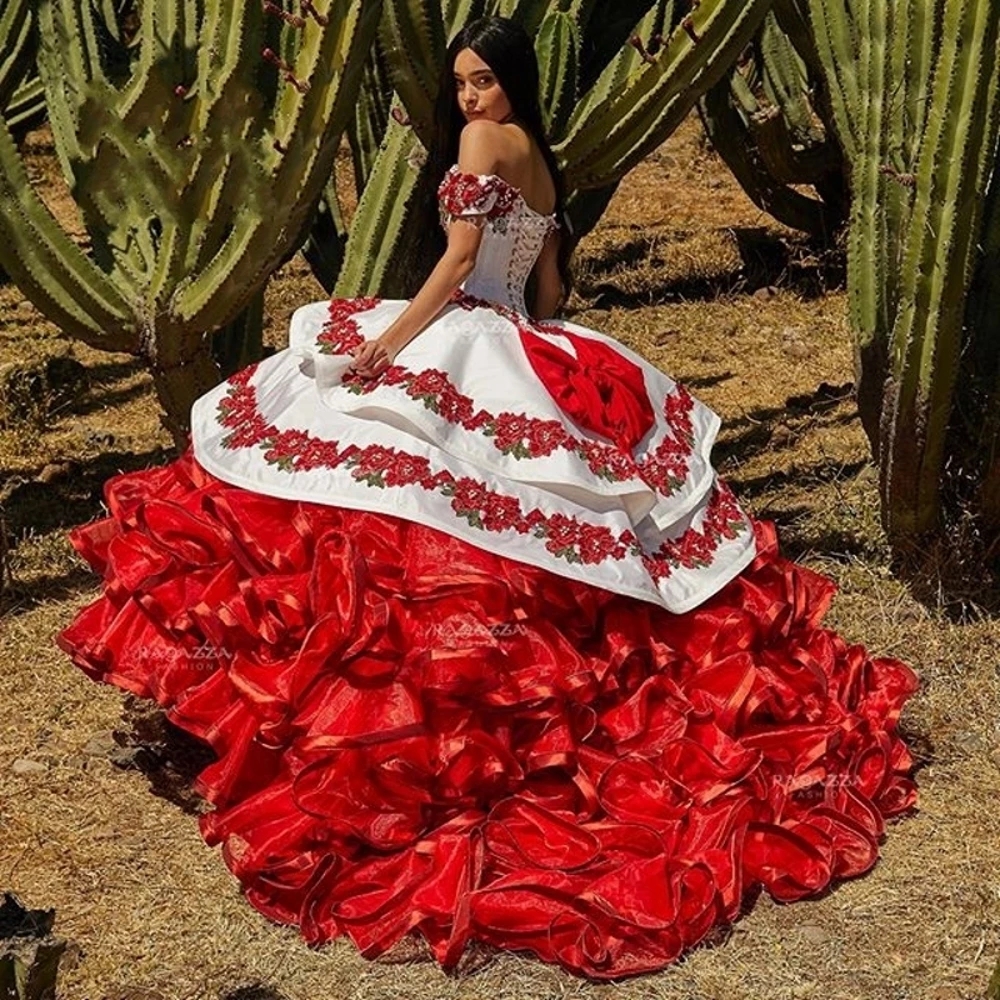 Red Beaded Quinceanera Dresses 2021 Puffy Ruffles Princess Sweet 16 Dresses Tiered Skirts Girls Masquerade vestidos de 15 blancos