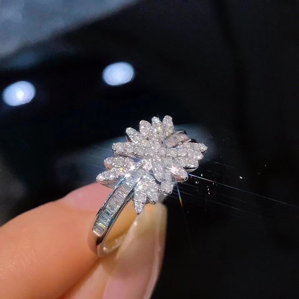 2021 Unique Lab Moissanite Promise ring 925 Sterling silver Engagement Wedding Band Rings for women Bridal Finer Jewelry
