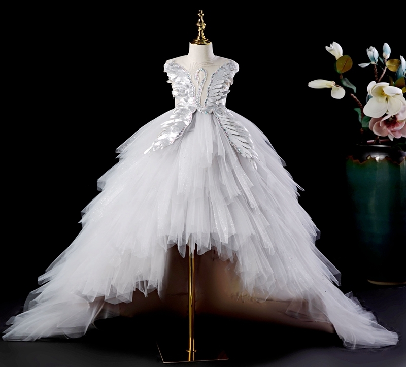 Elegant Swan Crystal Tulle Trailing Flower Girl Dress Evening Gown Kids Pageant Dress Birthday Party Feather Lace Princess Dress 220617